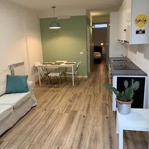 Appartement Rafqa San Siro's View Lotto Life De Angeli Fiera With Garden, Milan